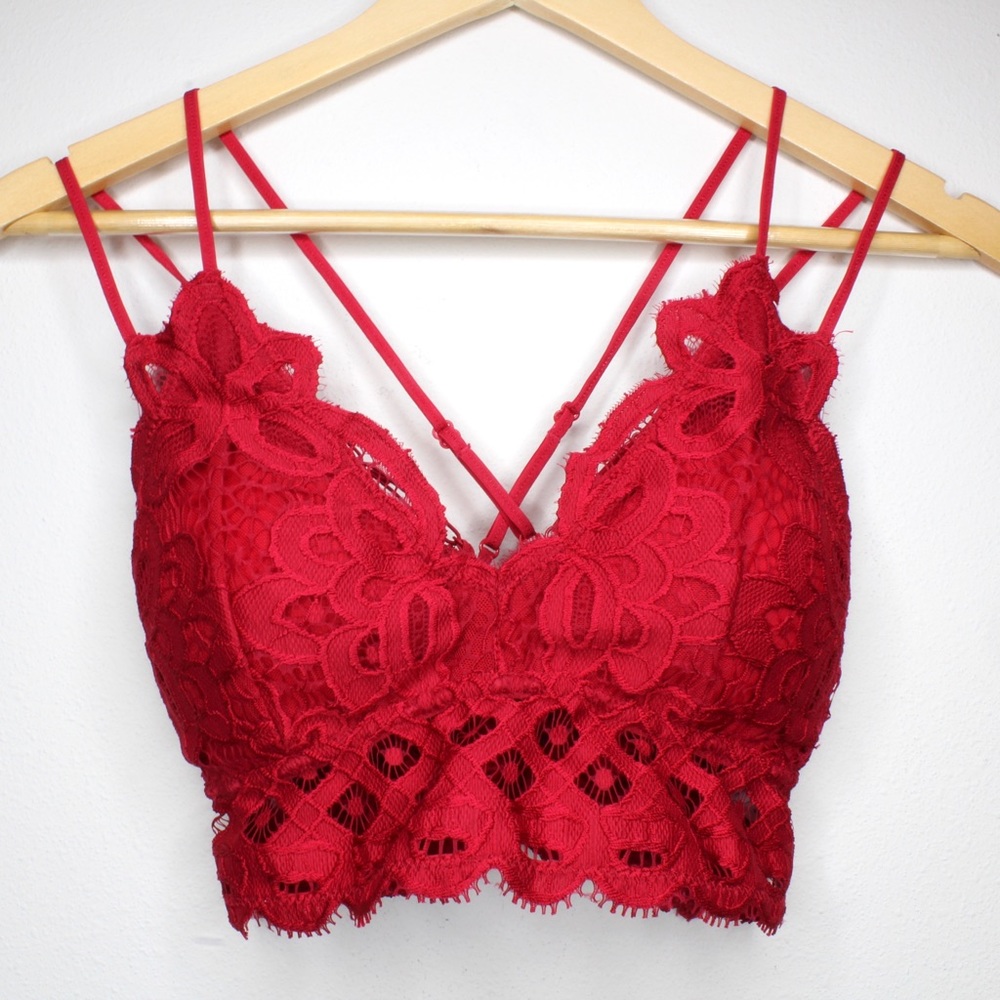 NWT Double Strap Scalloped Lace Bralette